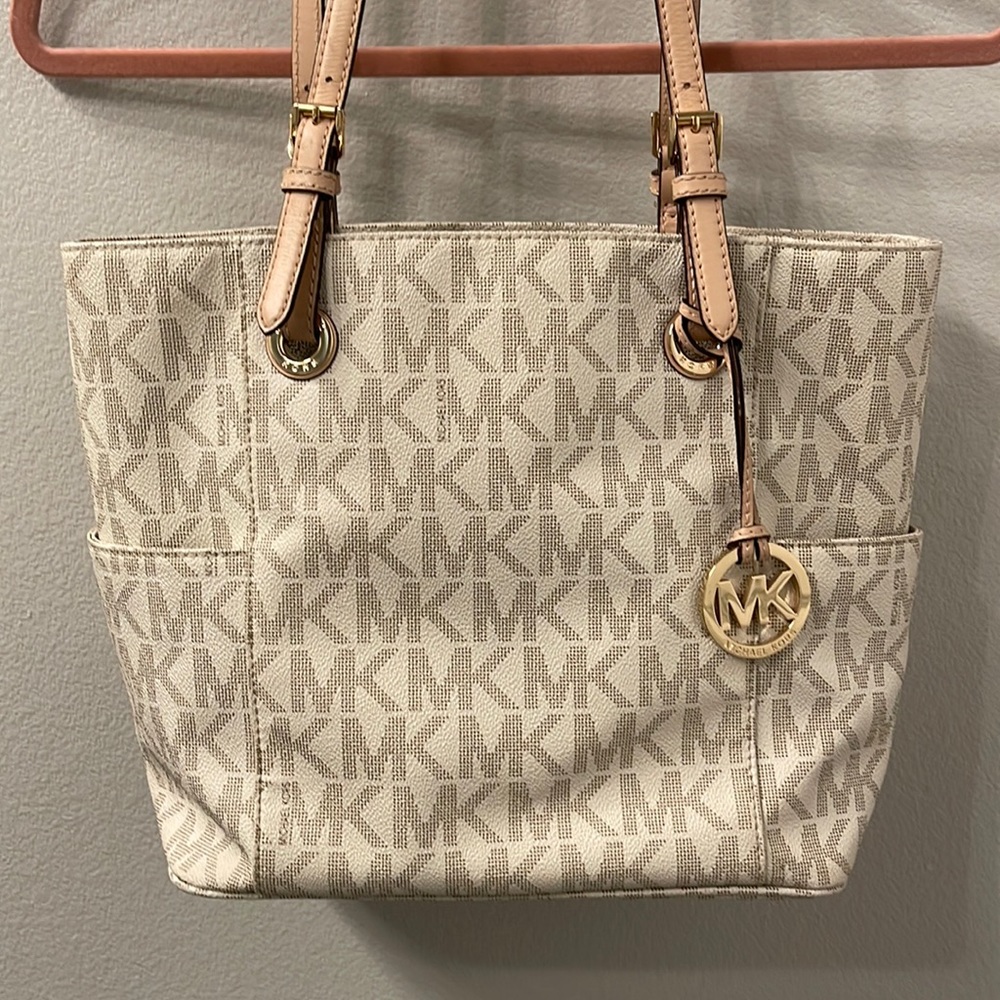 MK purse